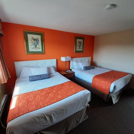 Howard Johnson By Wyndham Woodstock Nb Buitenkant foto